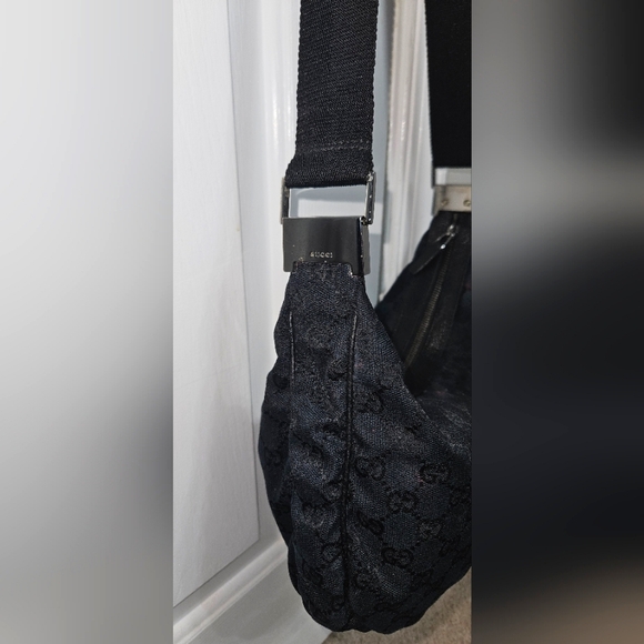 Gucci Vintage Hobo Shoulder Bag - Picture 9 of 13